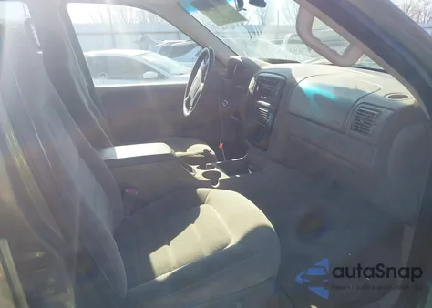 2002 Ford Explorer Xlt из США, поврежденный, VIN 1FMZU63E82ZA42156